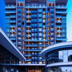 4* מלון Radisson Residences Vadistanbul