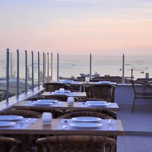 Otel Divani Ali, İstanbul